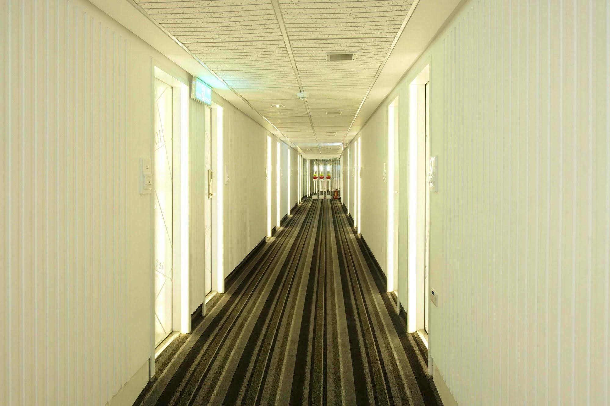 i hotel - Taoyuan Exterior foto